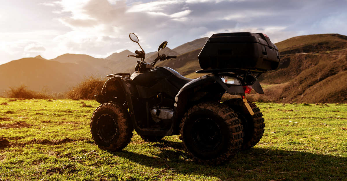Niezawodna ochrona bagażu w ekstremalnych warunkach – dlaczego kufer do quada to niezbędny zakup?