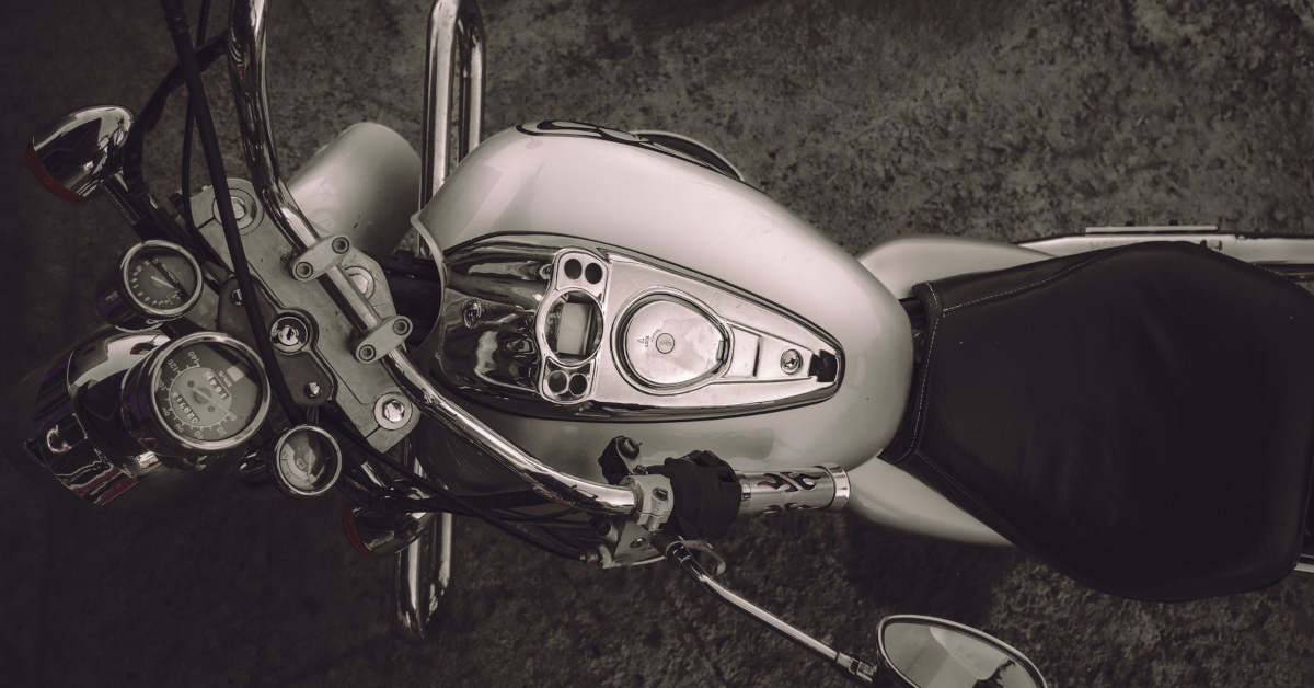 Jak zamawiać części motocyklowe online w hurcie?
